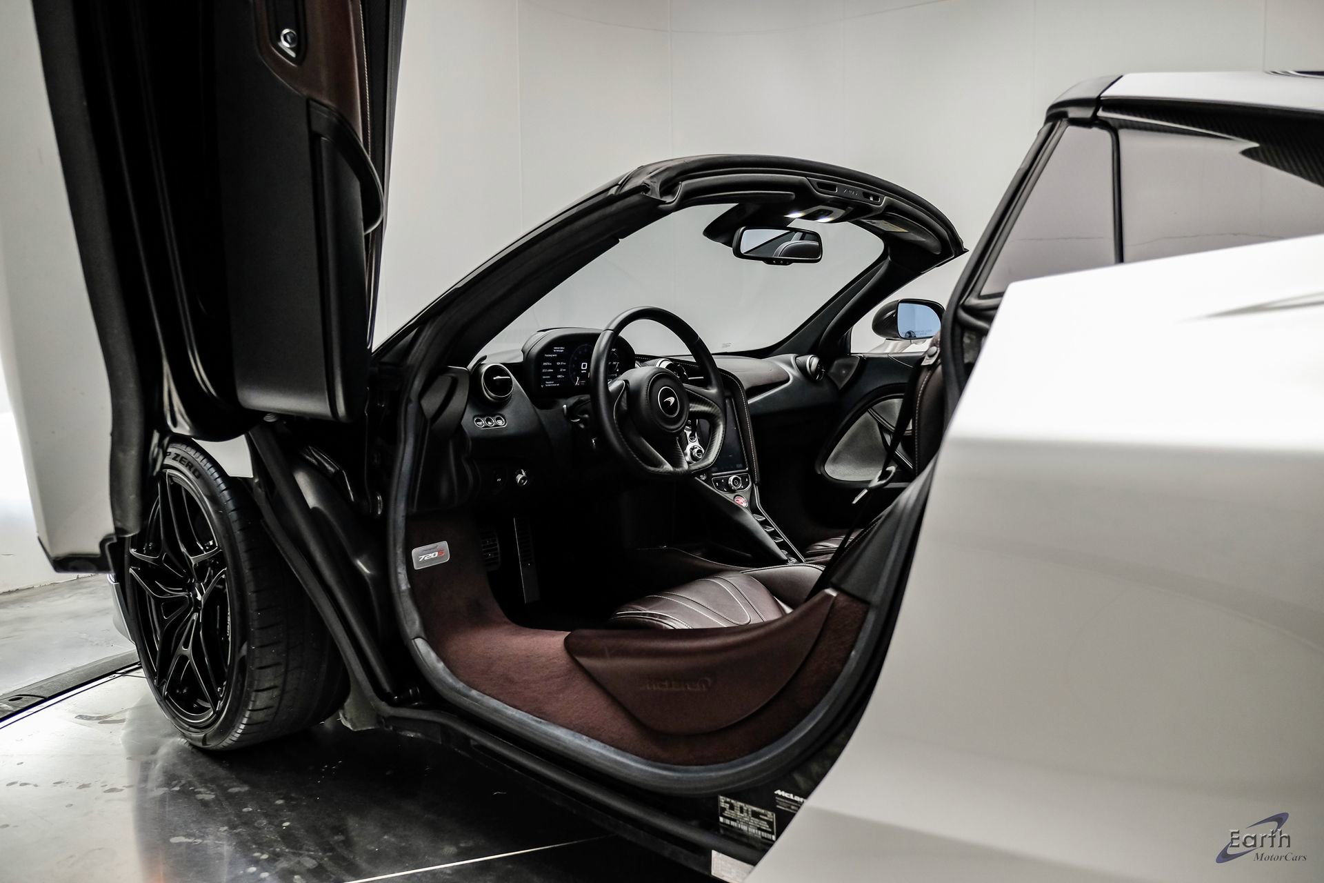 Used 2020 McLaren 720S Luxury photo 45