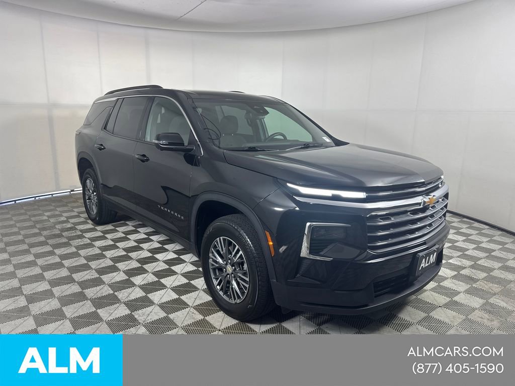 2024 Chevrolet Traverse LT