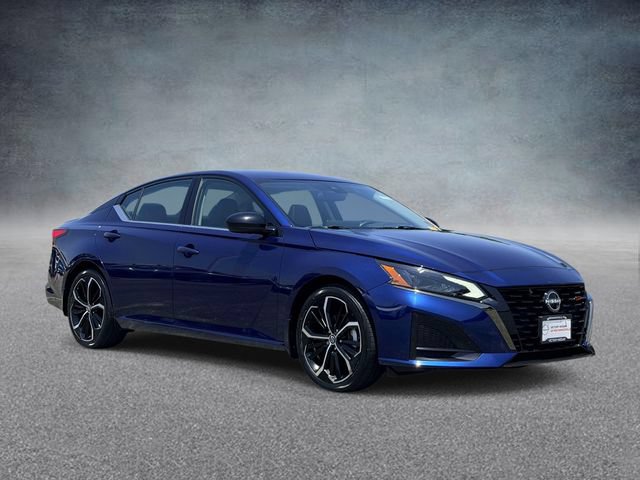 Used 2023 Nissan Altima 2.5 SR w/ SR Premium Package