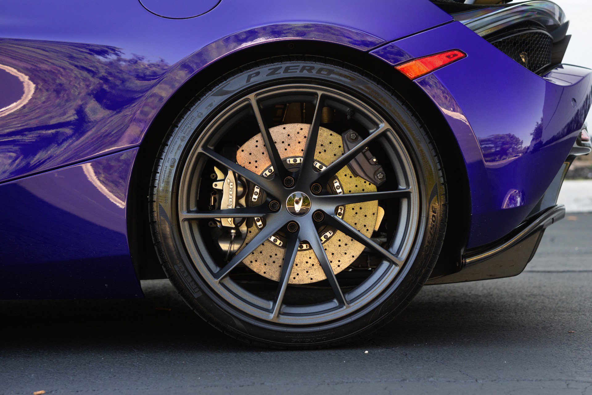 Used 2020 McLaren 720S photo 36