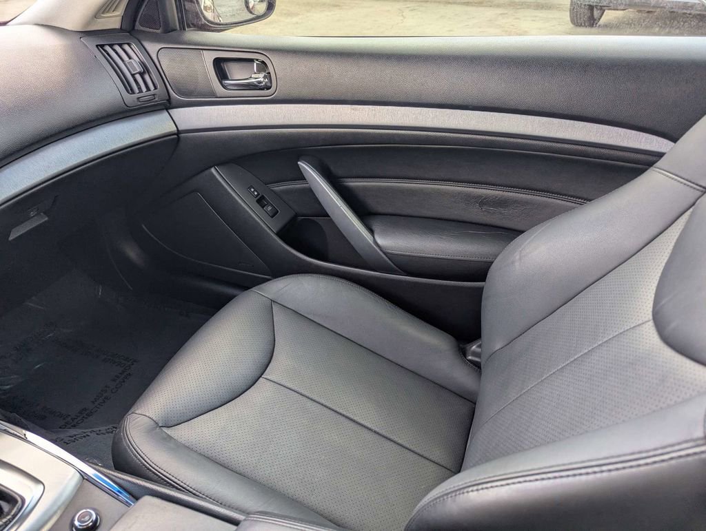 2014 INFINITI Q60 Journey