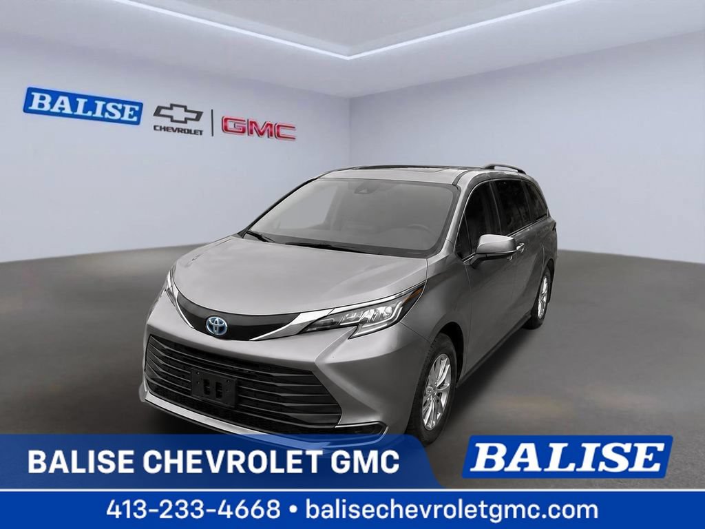 Used 2023 Toyota Sienna LE