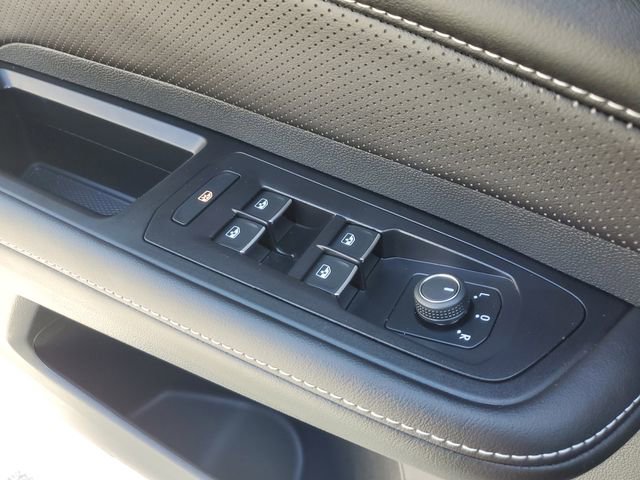 2025 Volkswagen Atlas Cross Sport SE