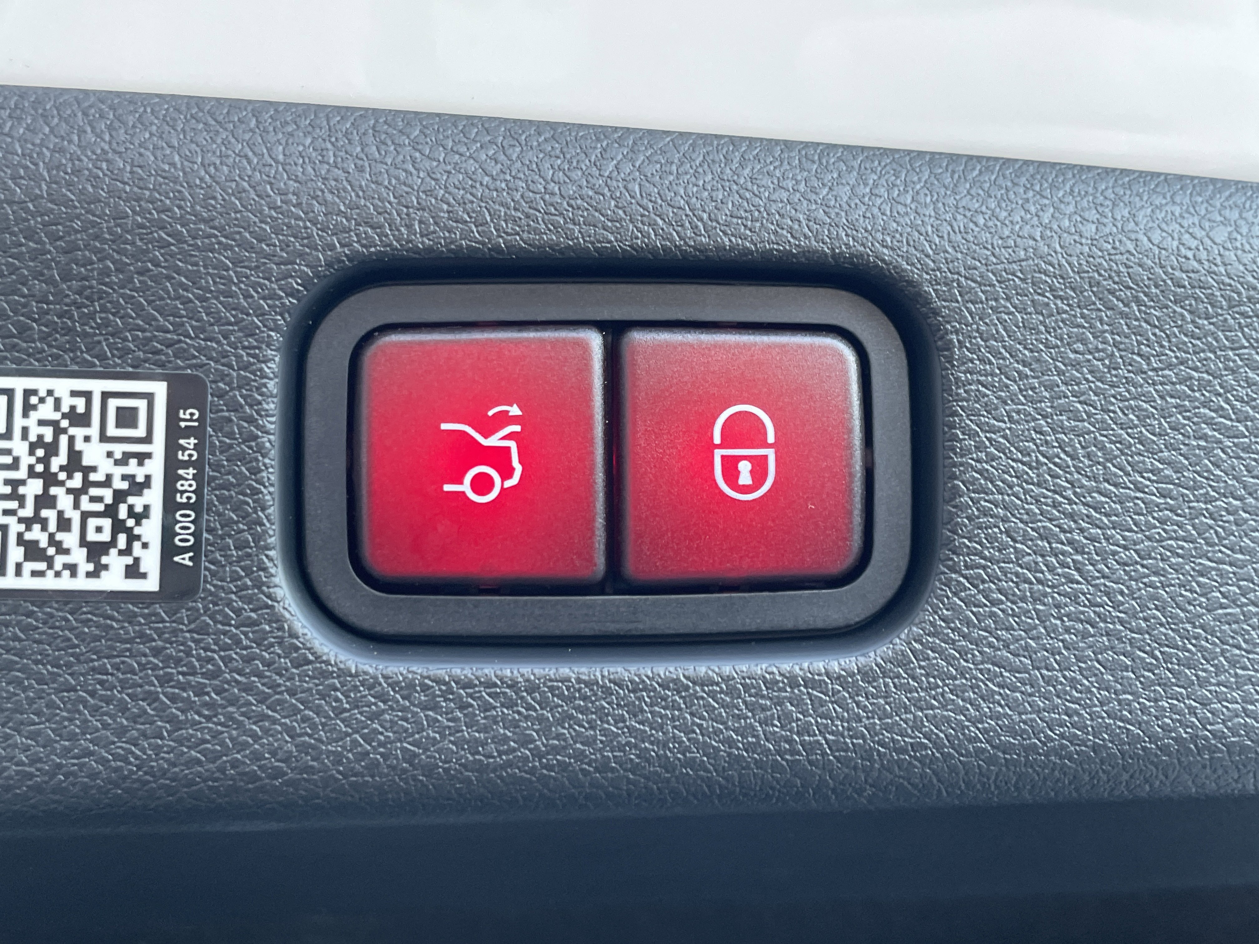 2025 Mercedes-Benz E 350 4MATIC Sedan