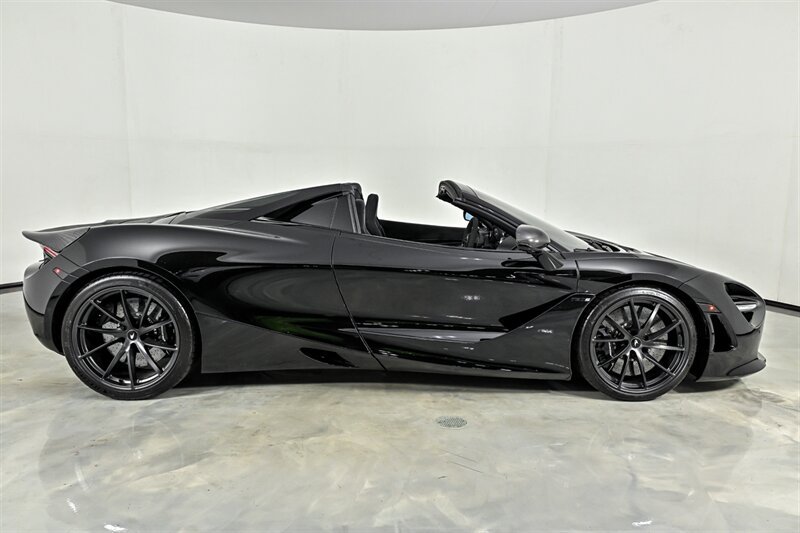 Used 2020 McLaren 720S Performance photo 12