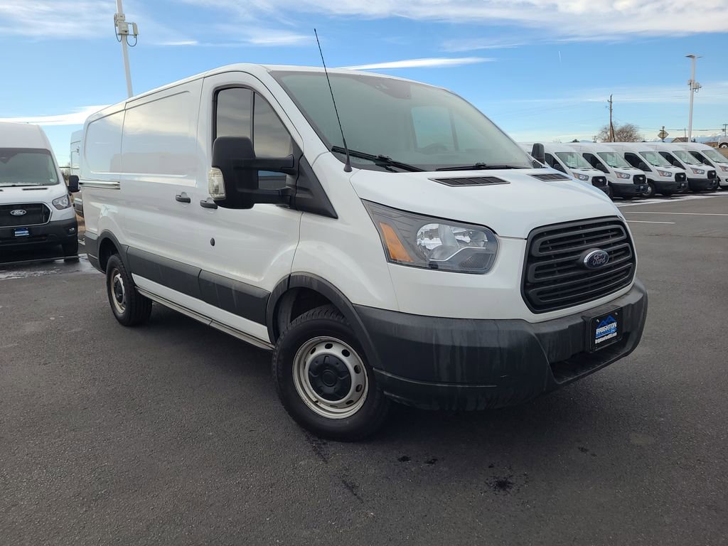 2018 Ford Transit 250 130" Low Roof