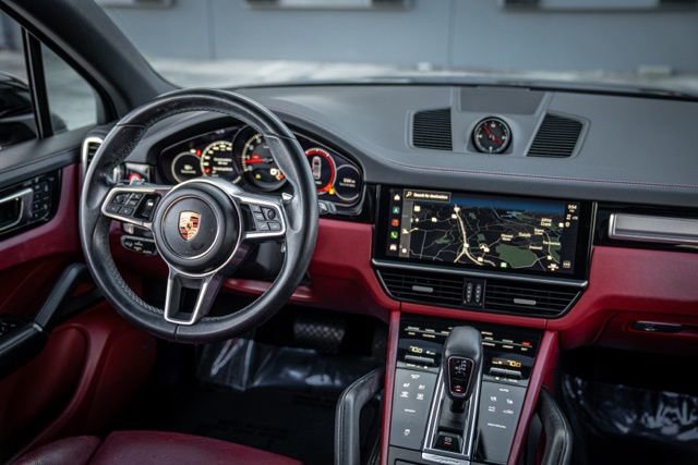 2022 Porsche Cayenne Platinum Edition