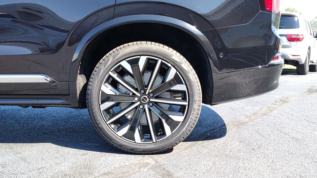 2026 Volvo Xc90 B6 Plus