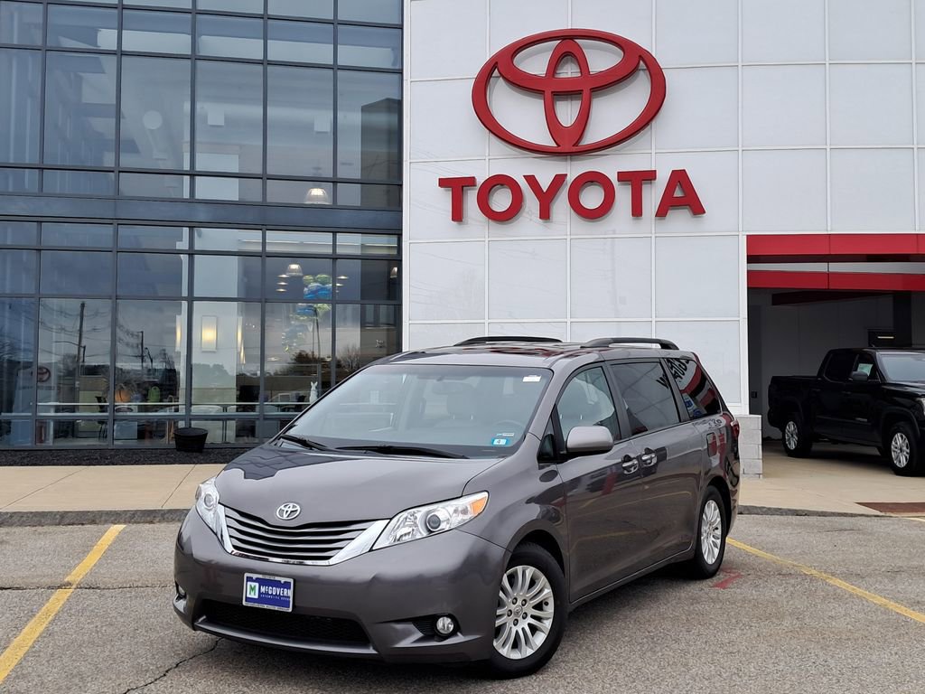 Used 2015 Toyota Sienna XLE w/ XLE Navigation Package