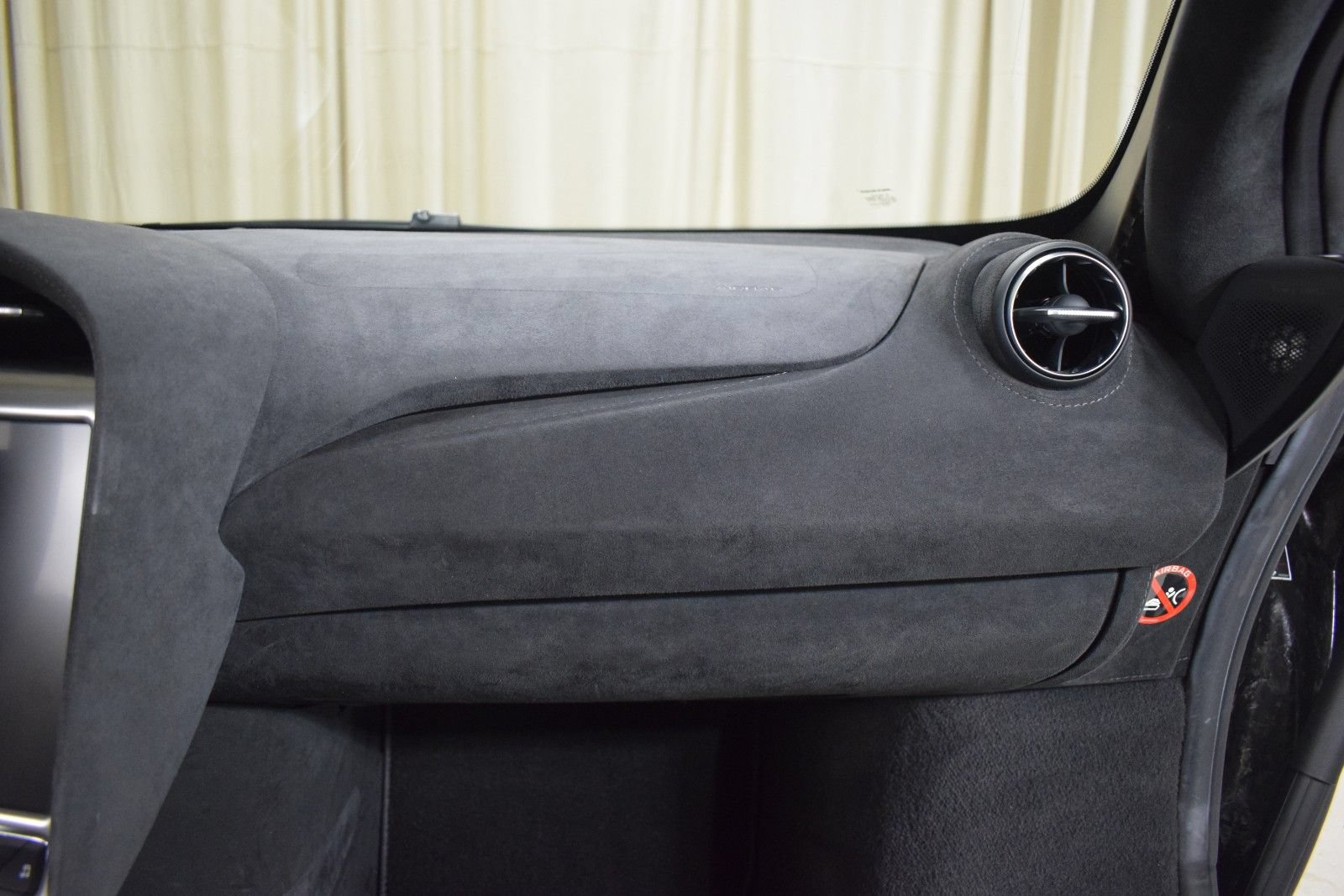 Used 2020 McLaren 720S Performance photo 23