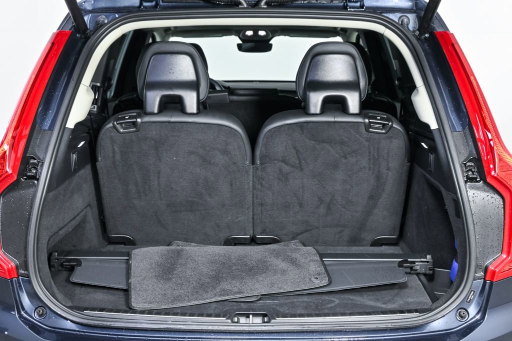 2023 Volvo Xc90 B5 Plus