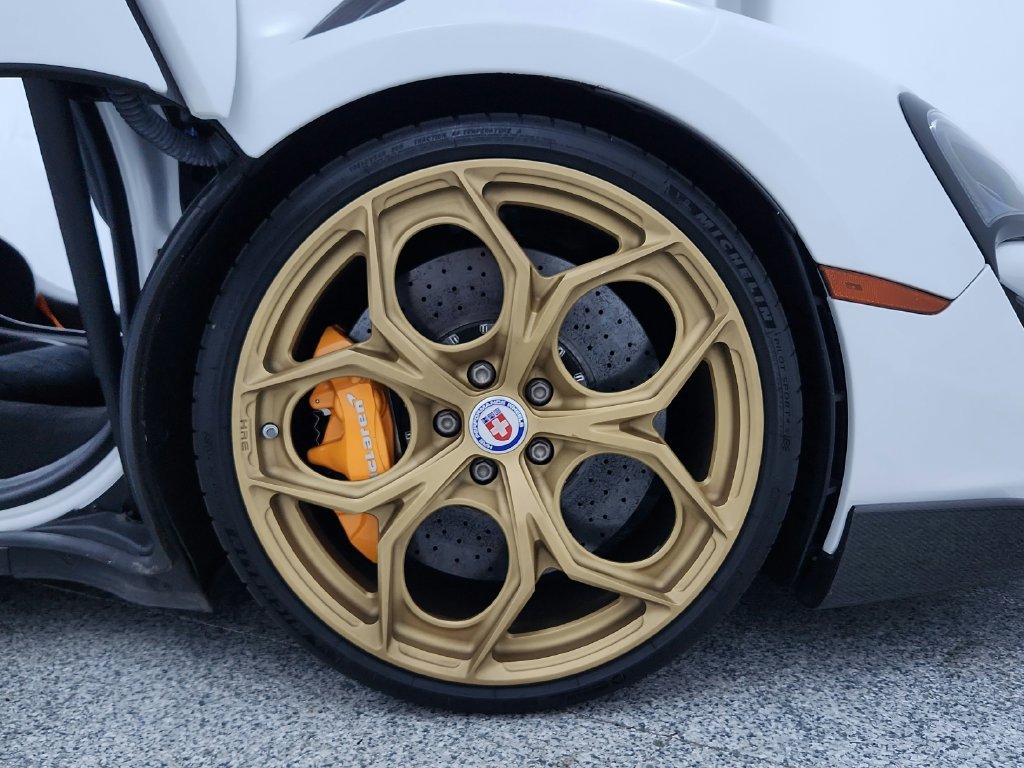 Used 2019 McLaren 600LT photo 22