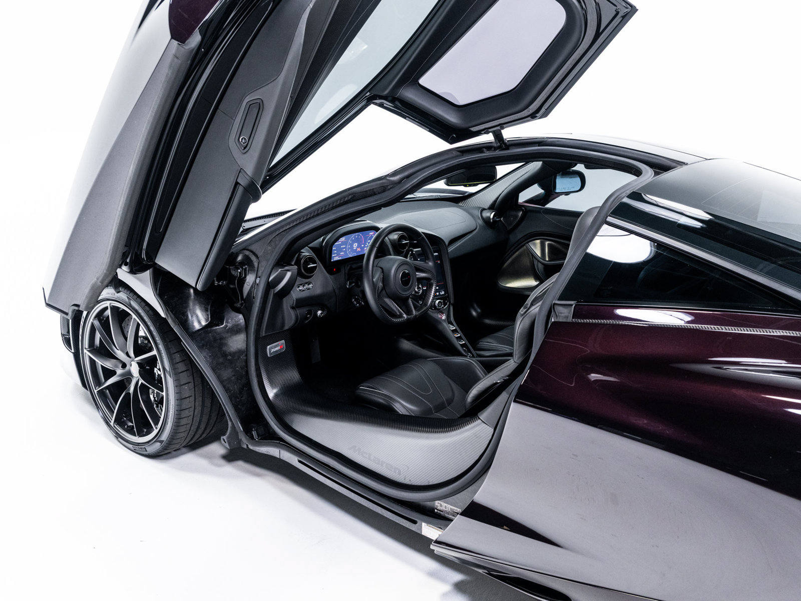 Used 2018 McLaren 720S Luxury photo 84