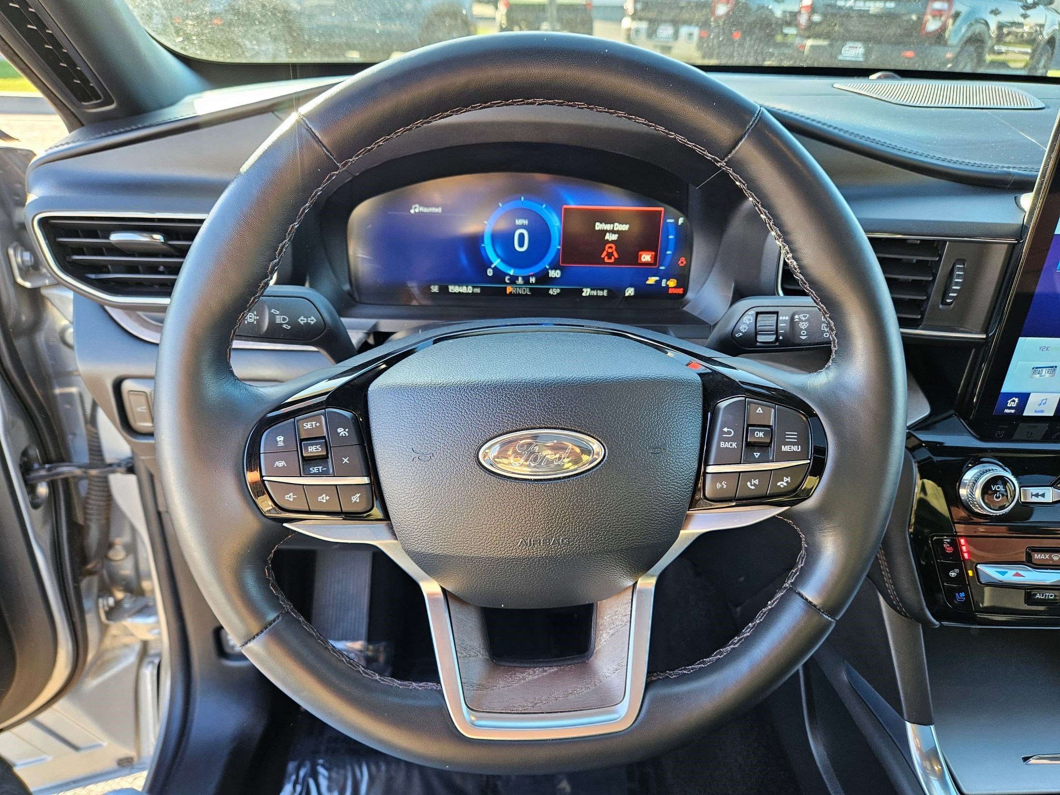 2023 Ford Explorer Platinum