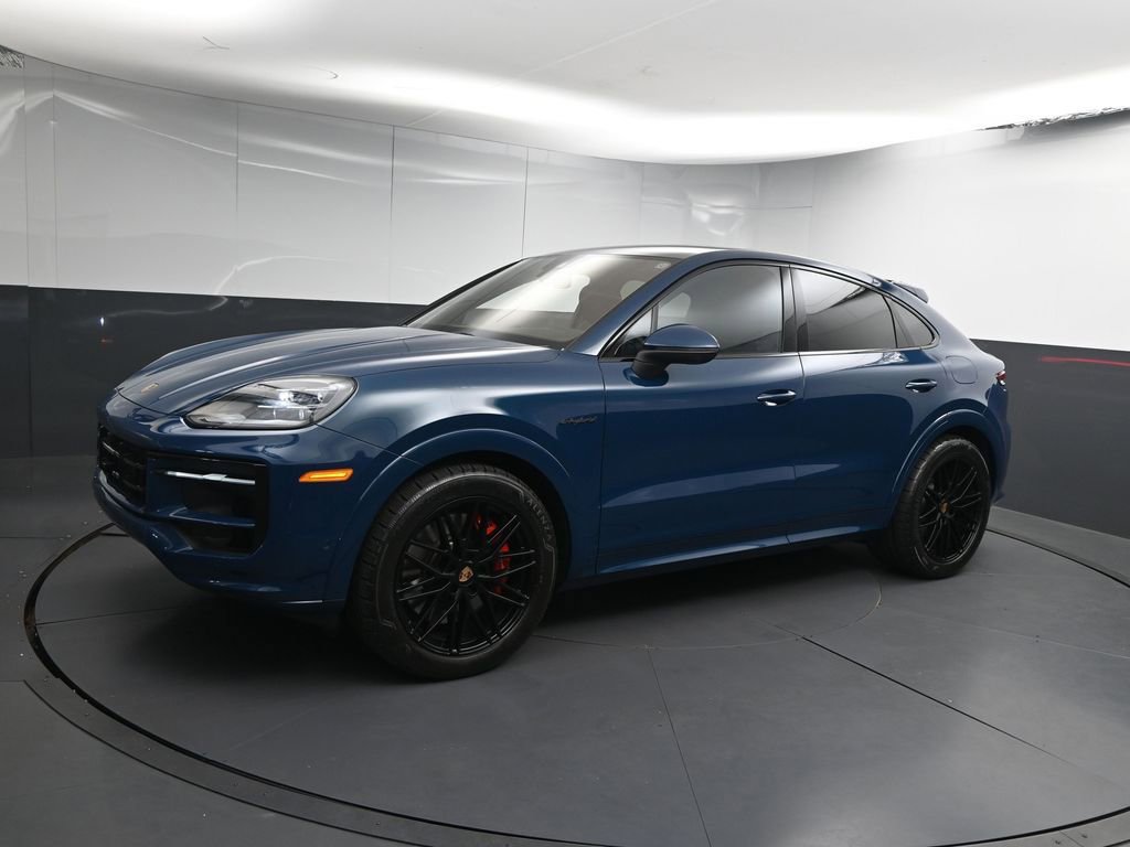 New 2025 Porsche Cayenne S