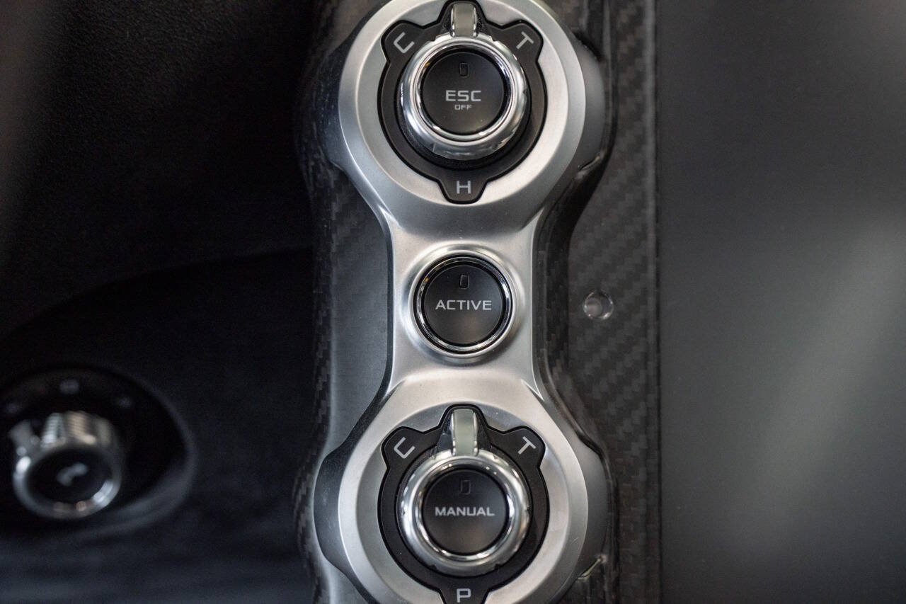 Used 2018 McLaren 720S Performance photo 45