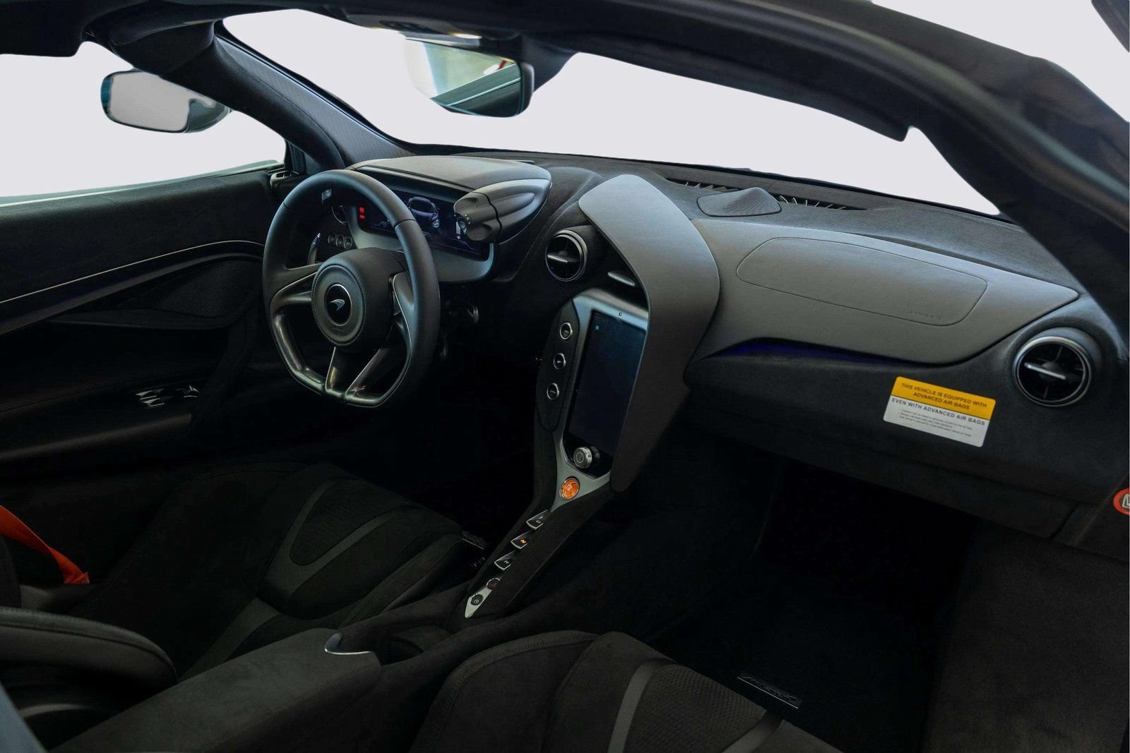 New 2026 McLaren 750S photo 38