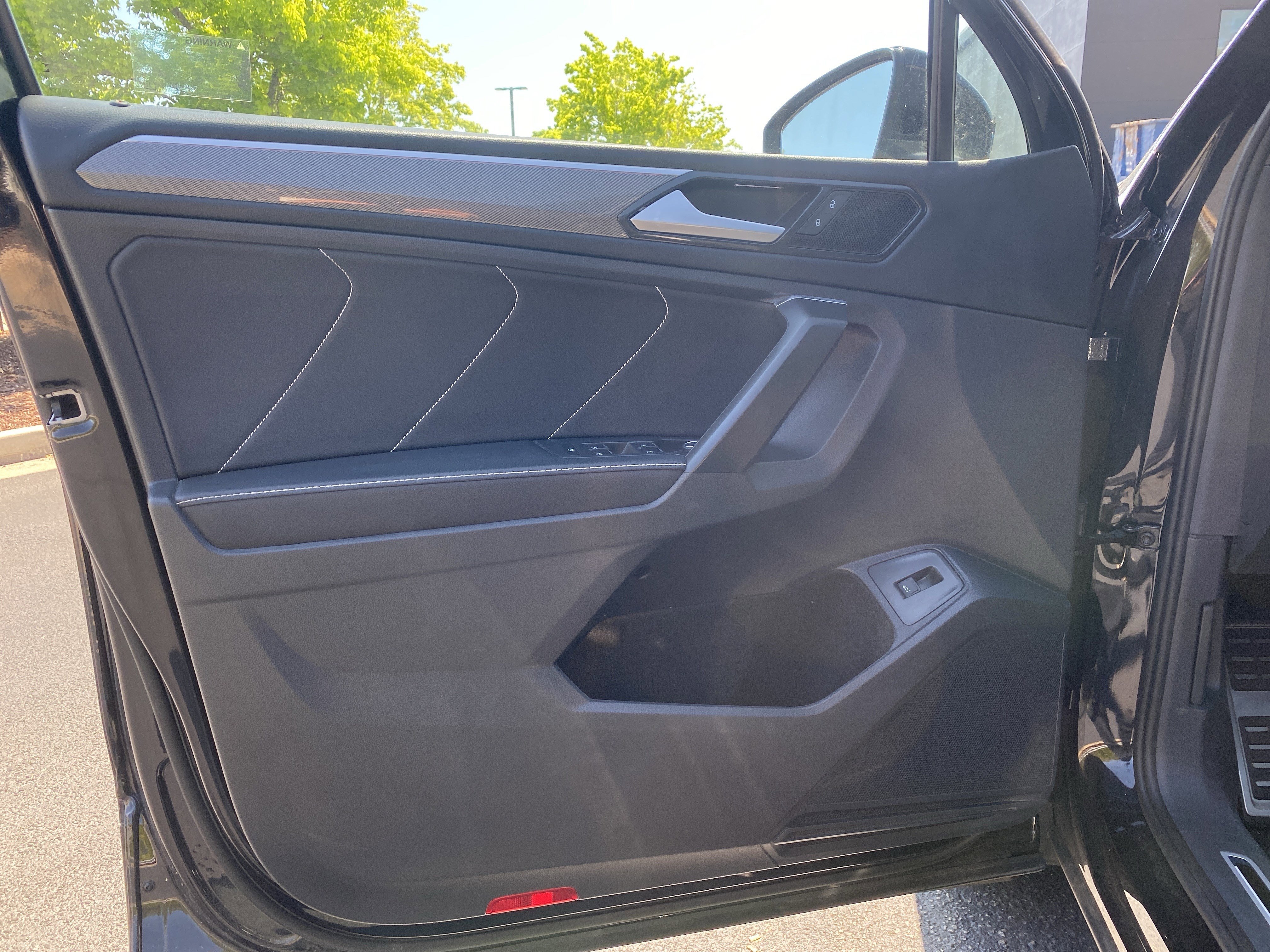 2023 Volkswagen Tiguan SE R-Line