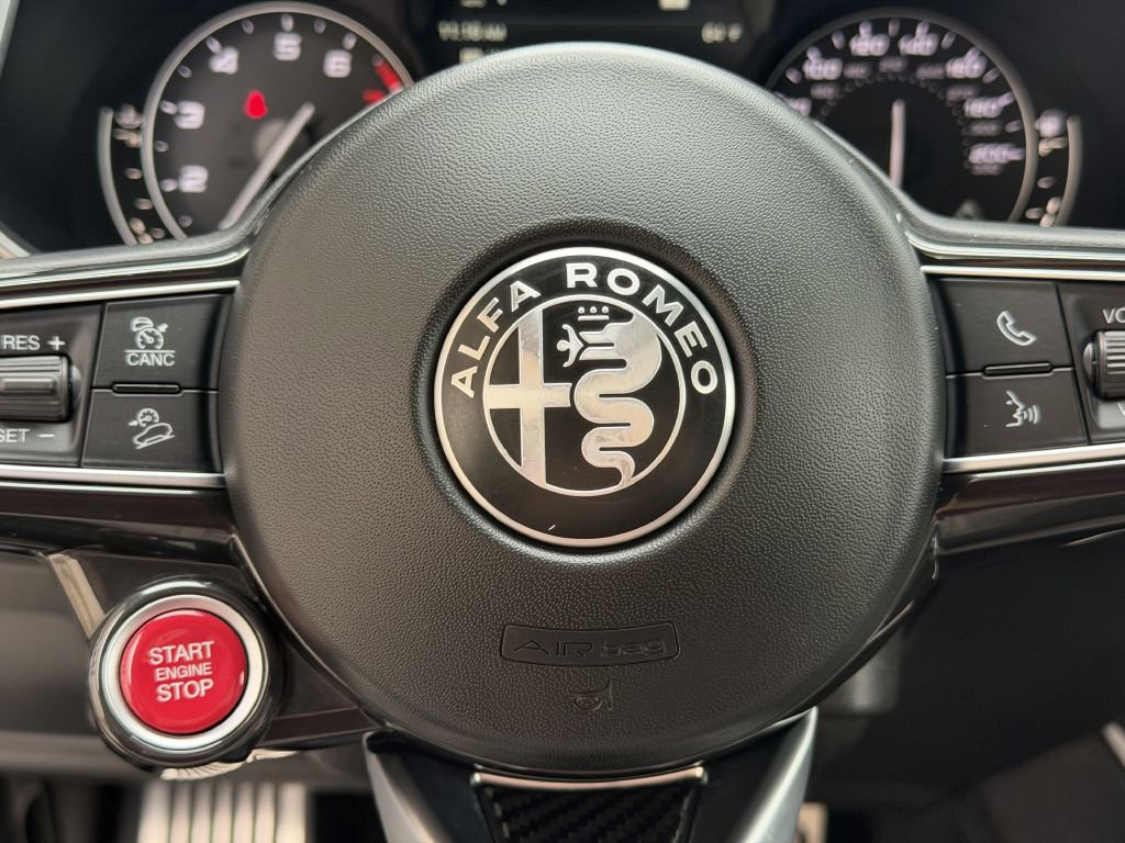 2022 Alfa Romeo Stelvio Quadrifoglio