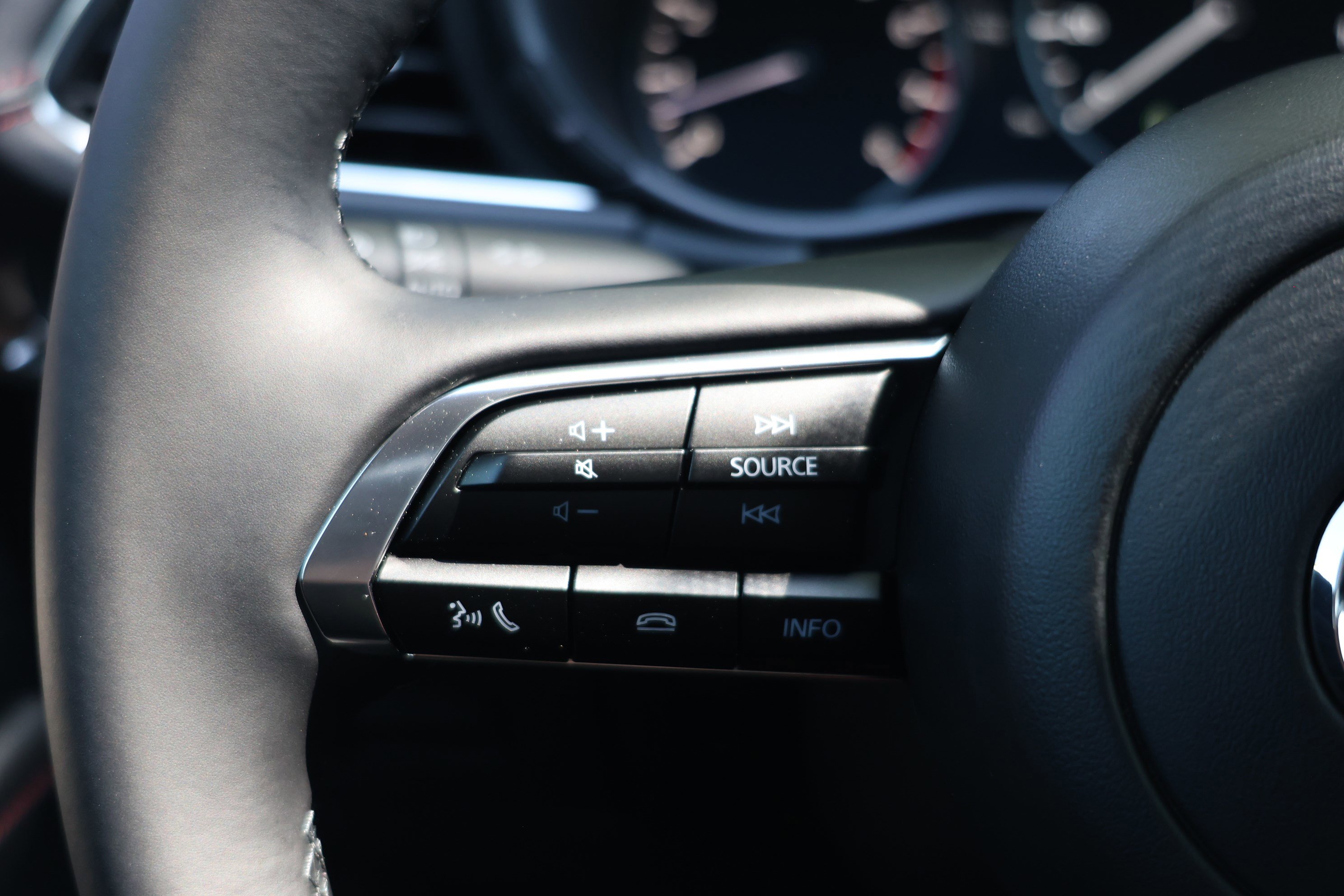 2026 MAZDA Mazda3 Carbon