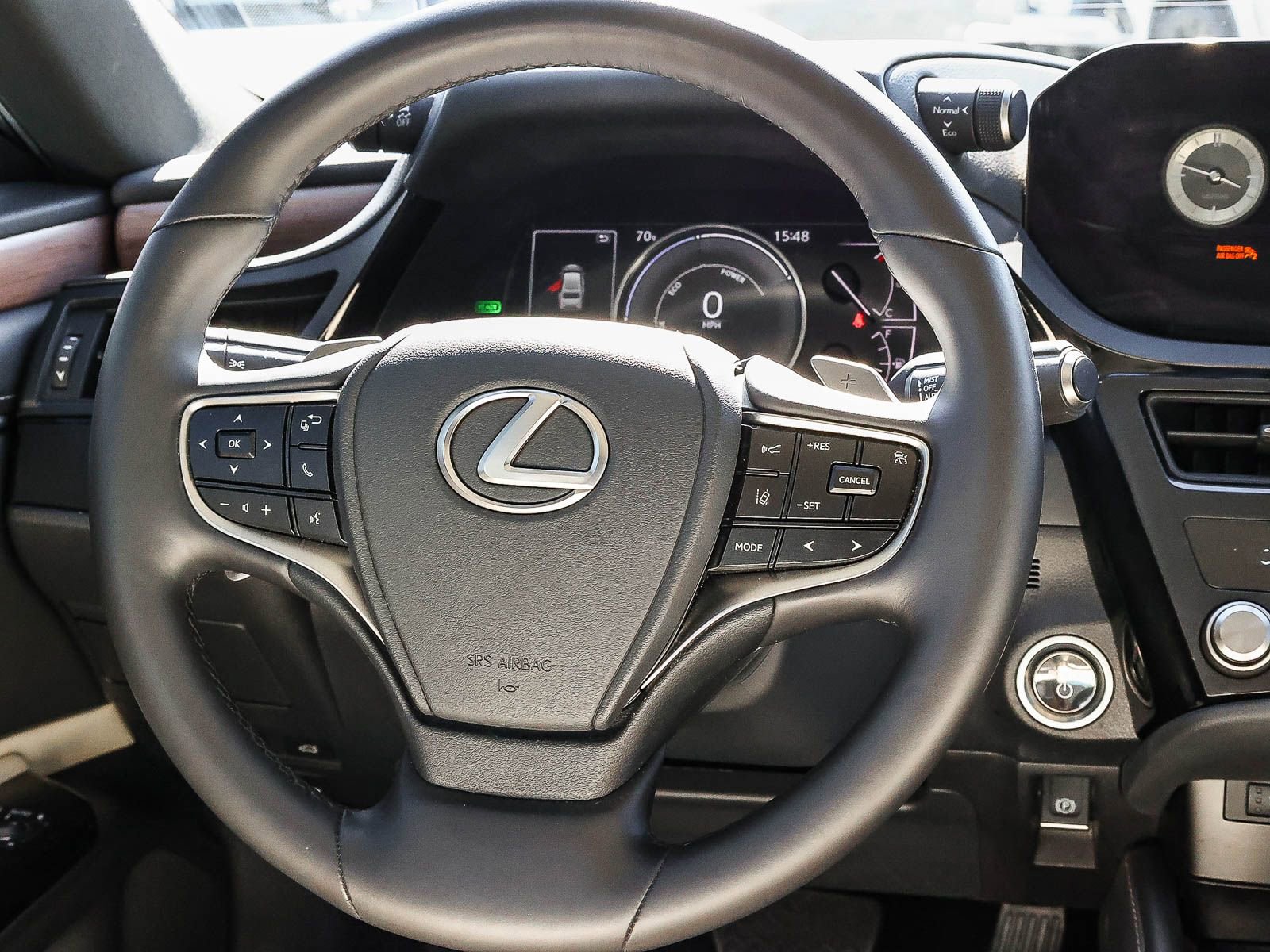 2025 Lexus ES 300h
