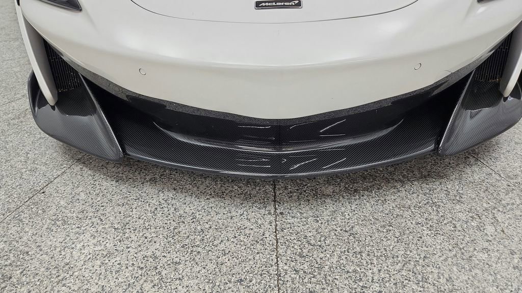 Used 2019 McLaren 600LT photo 12