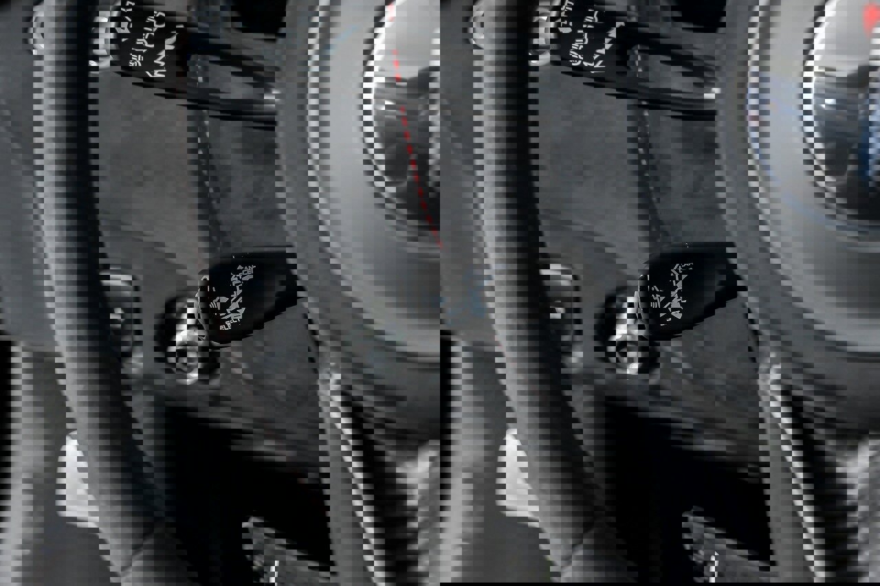 Used 2018 McLaren 720S Performance photo 30