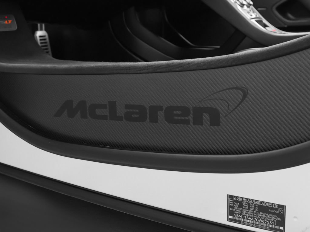Used 2016 McLaren 675LT Spider photo 42