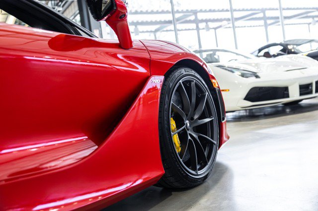 Used 2022 McLaren 720S Performance photo 19