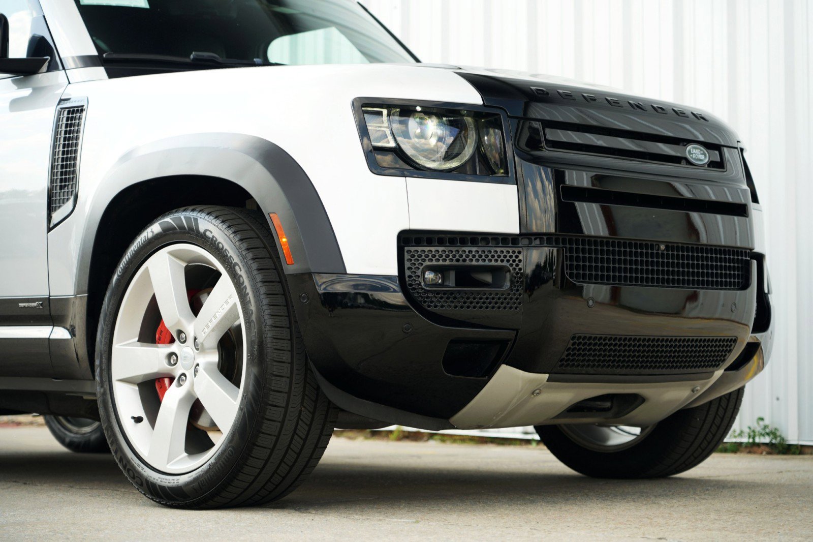 2023 Land Rover Defender 110 X