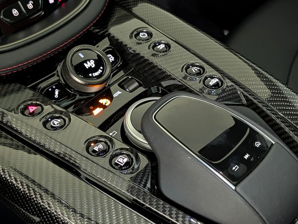 2023 Aston Martin DBX 707