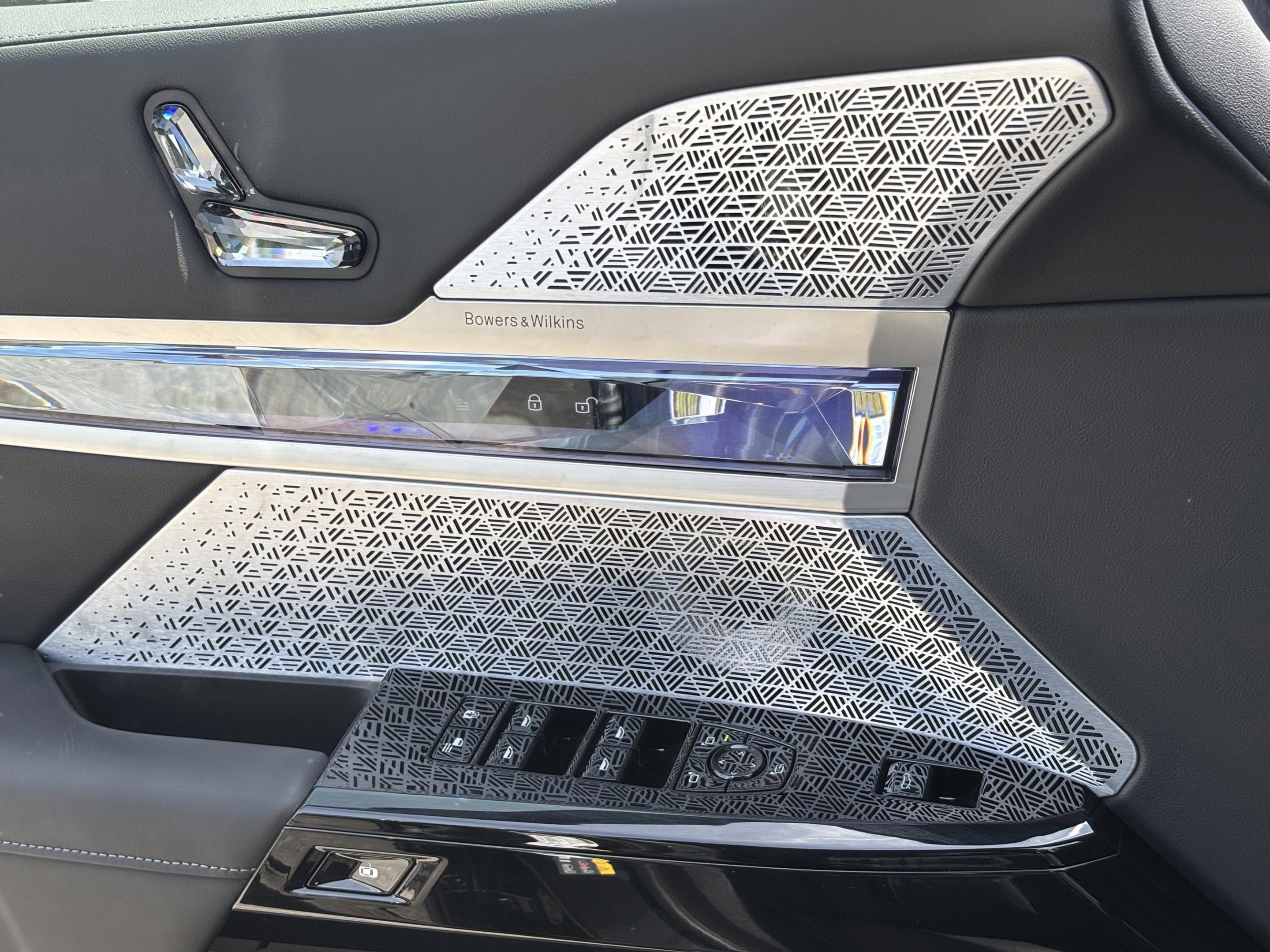 2025 BMW i7 eDrive50