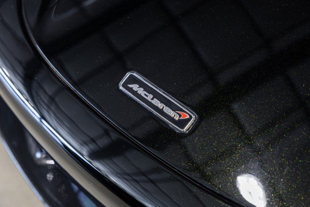 Used 2018 McLaren 720S Performance photo 18