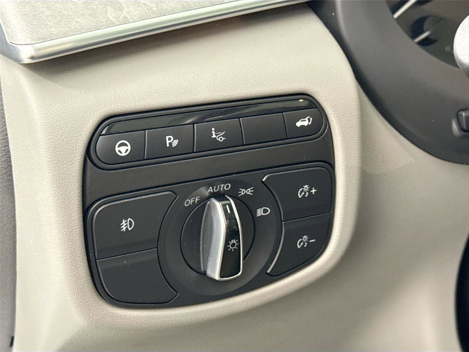 2023 INFINITI Qx50 Sensory