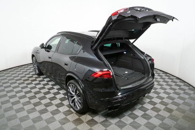 2026 Maserati Grecale Modena