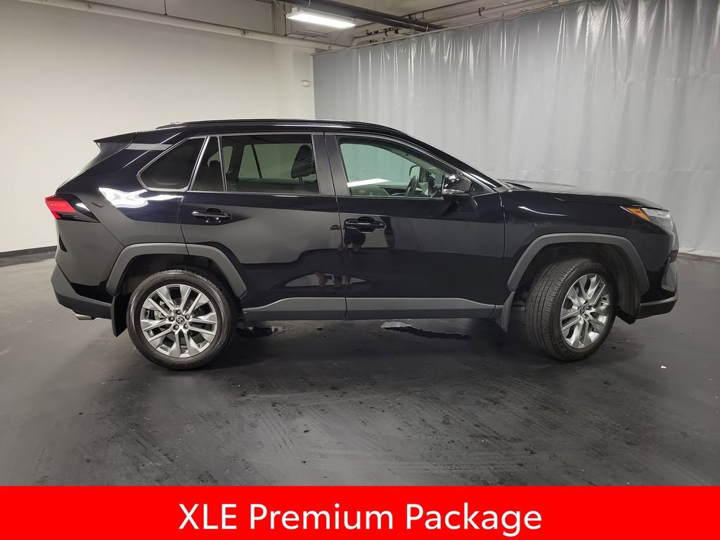 2023 Toyota Rav4 XLE Premium