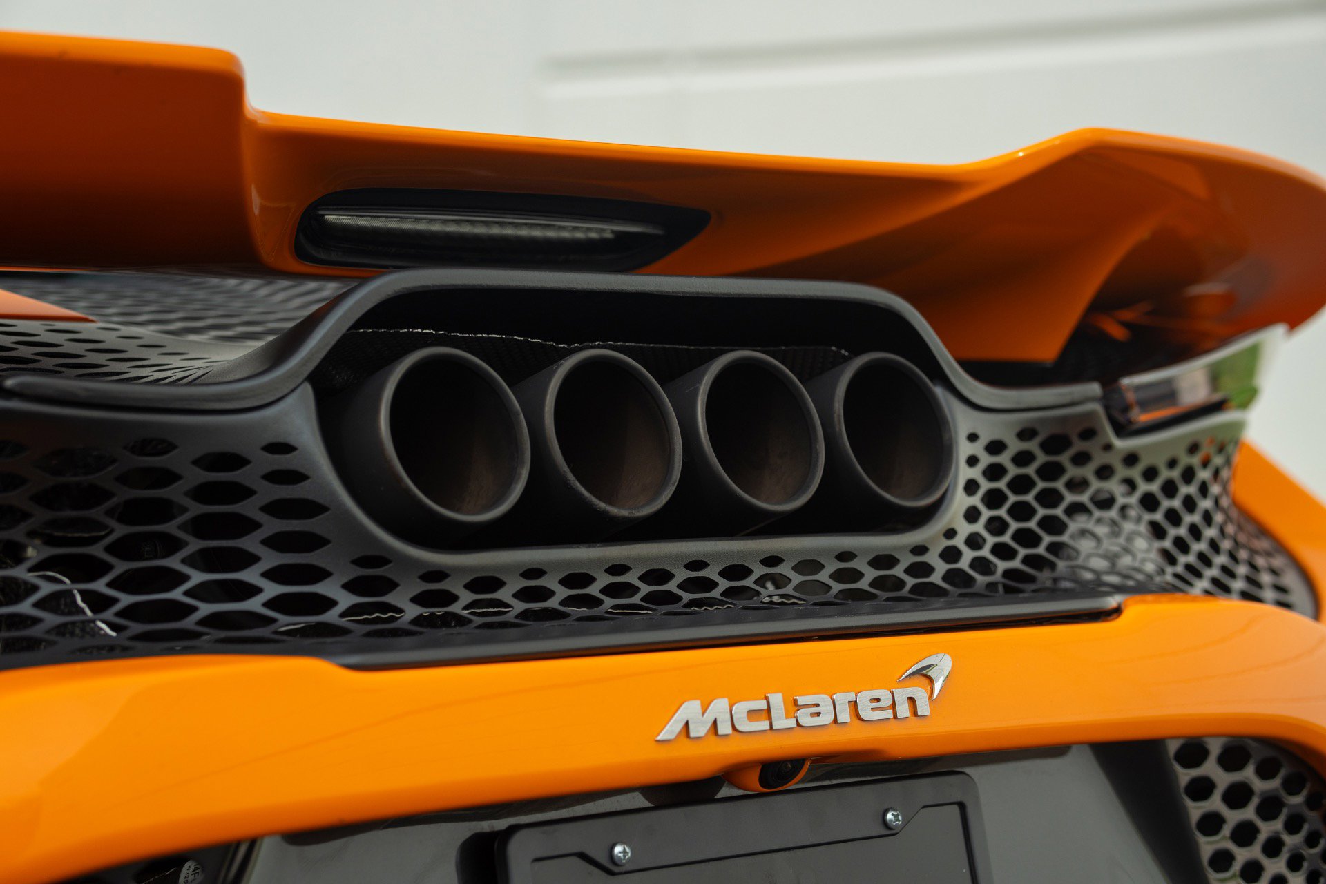 Used 2021 McLaren 765LT photo 34