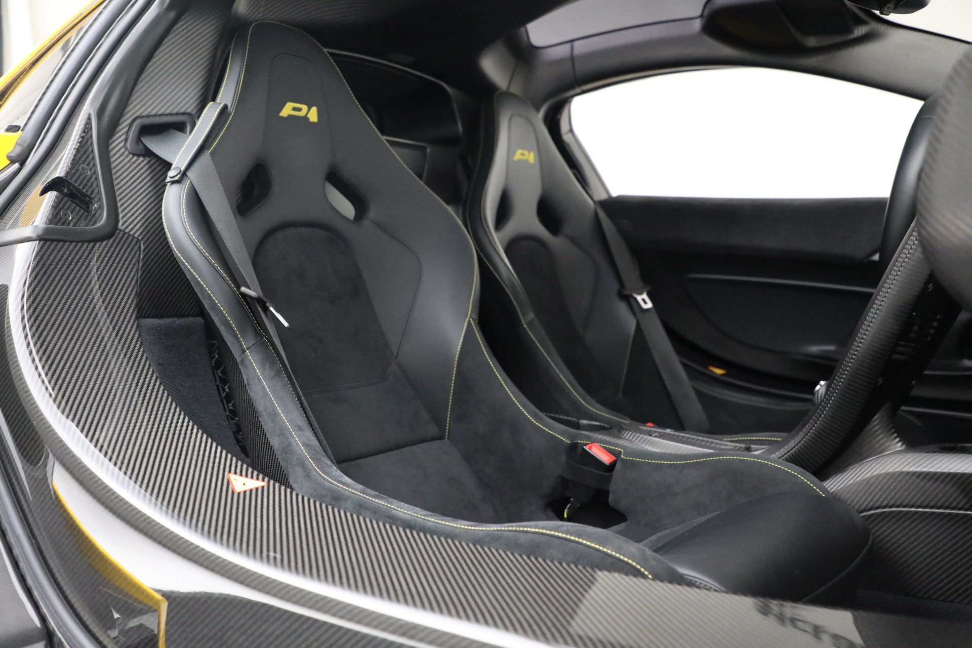Used 2015 McLaren P1 photo 25