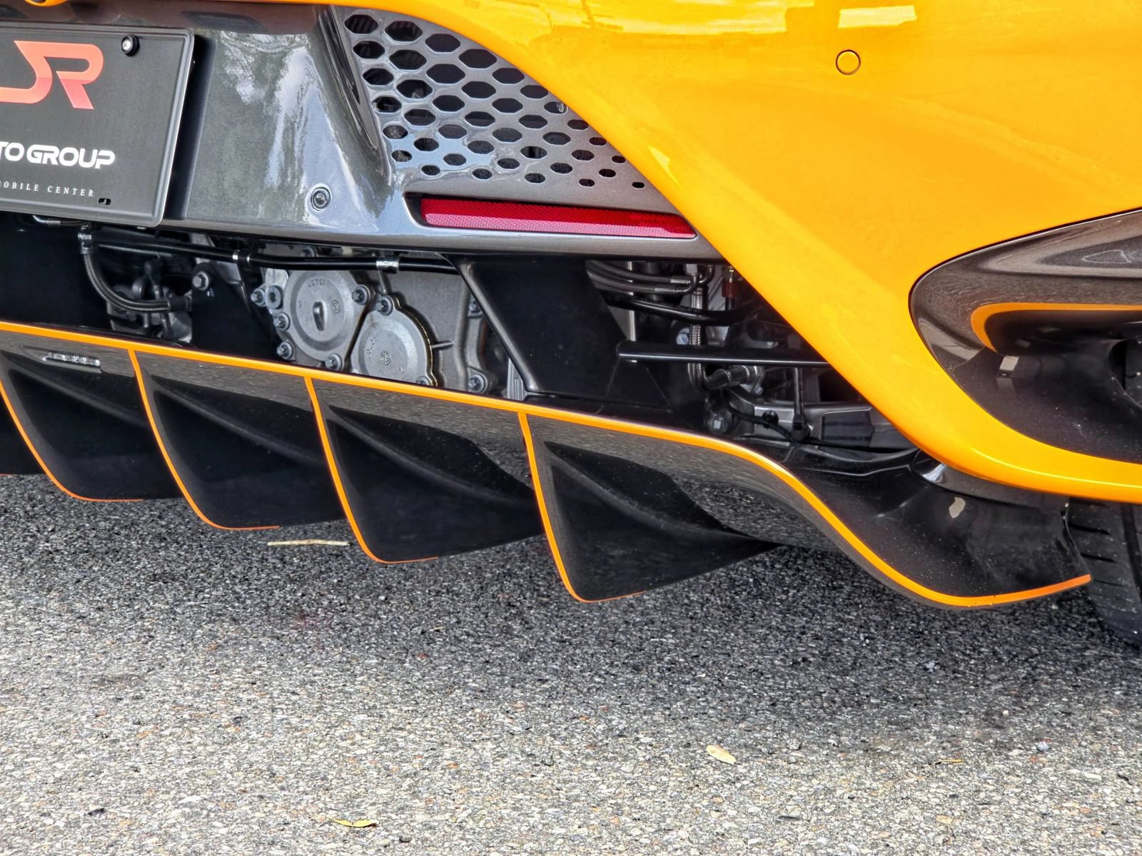 Used 2022 McLaren 765LT photo 29