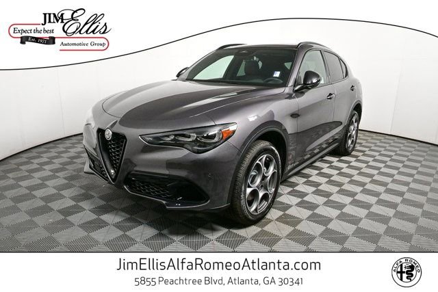 2025 Alfa Romeo Stelvio Sprint