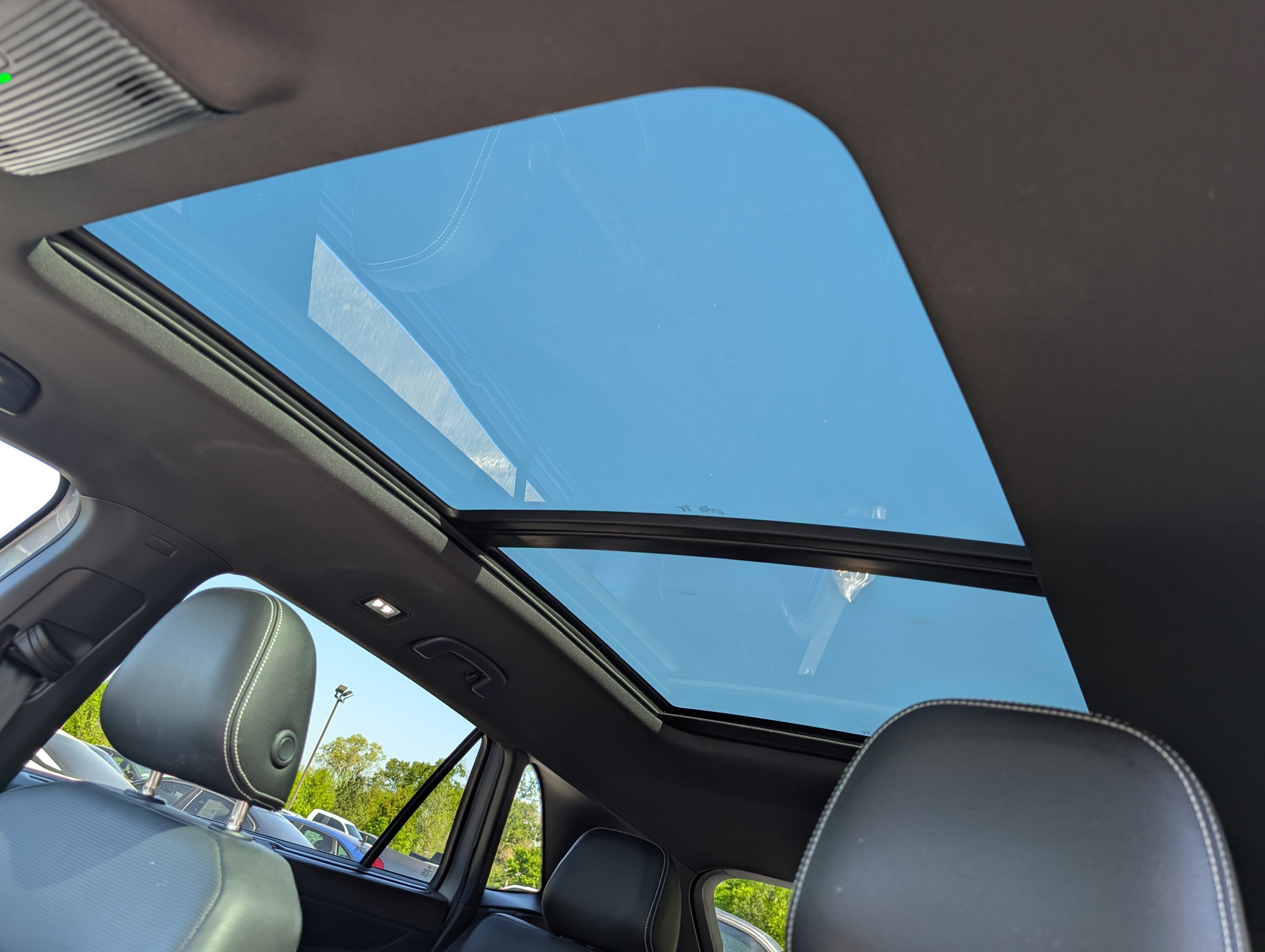 2025 Volkswagen Atlas Cross Sport SEL