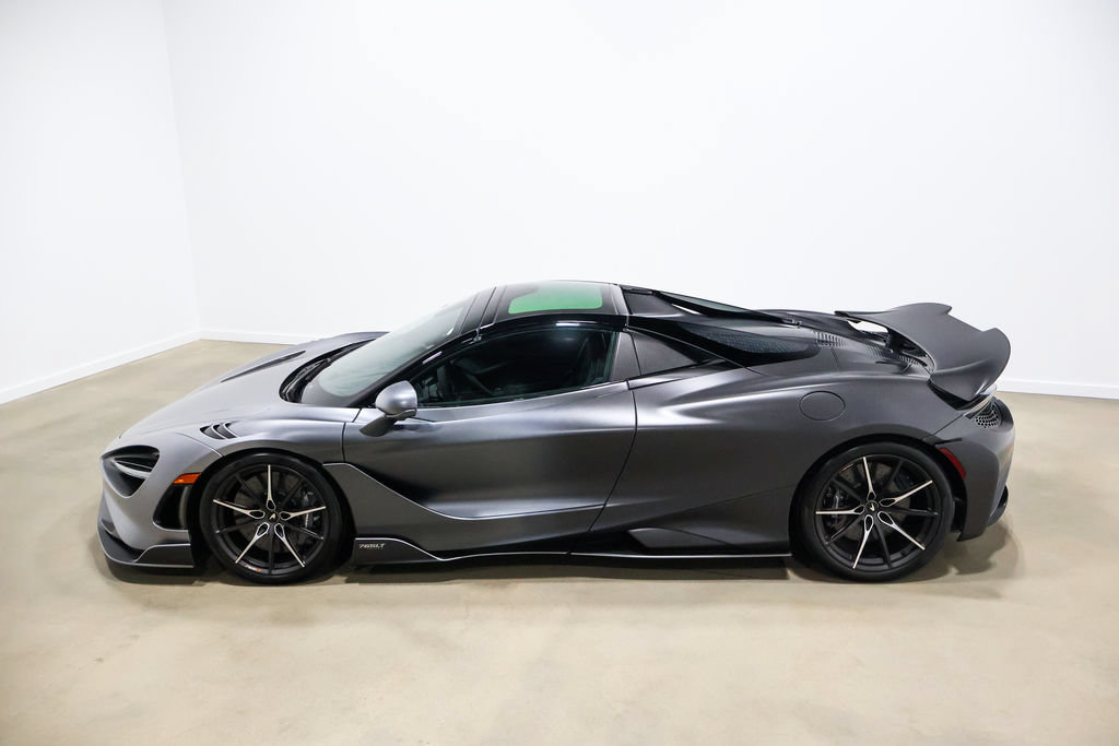 Used 2022 McLaren 765LT photo 22