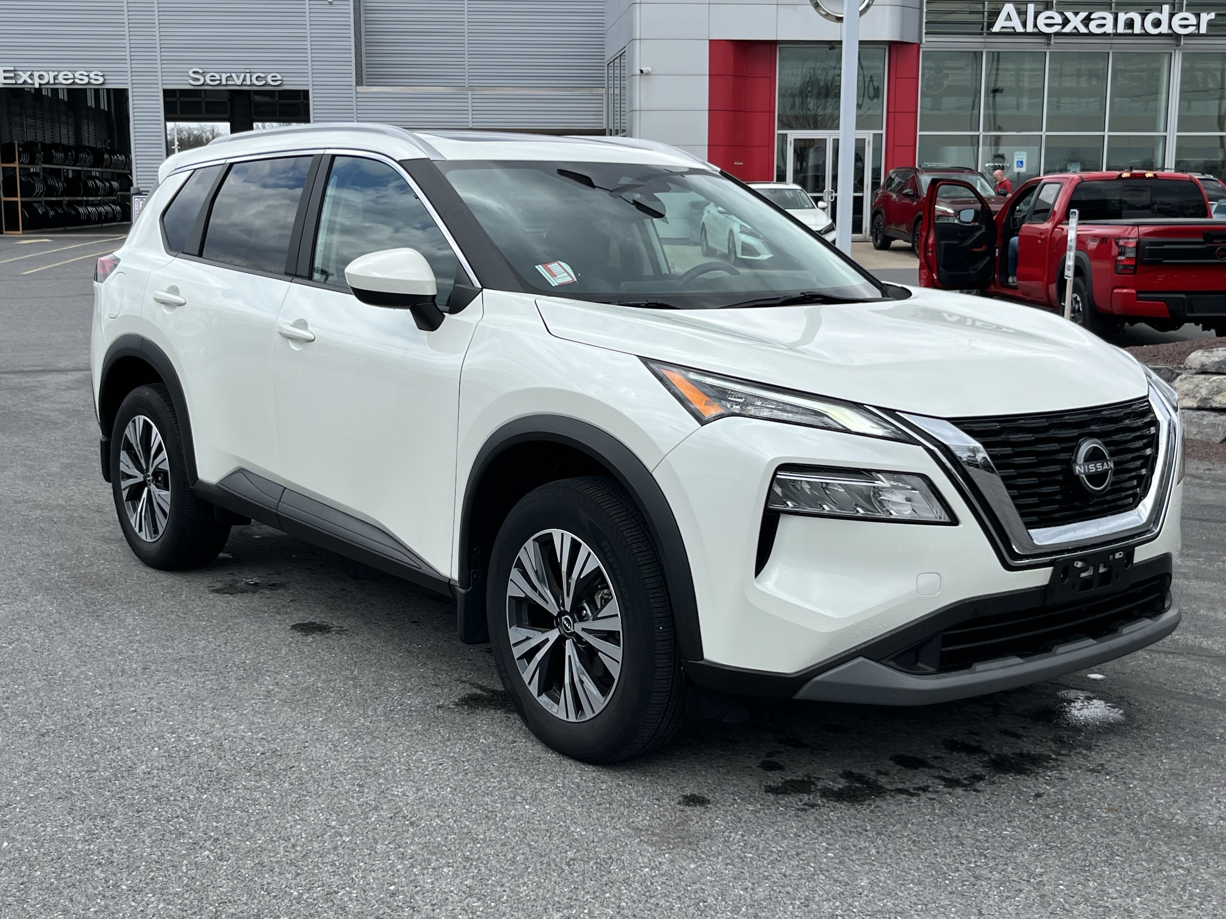 Used 2023 Nissan Rogue SV w/ SV Premium B Package