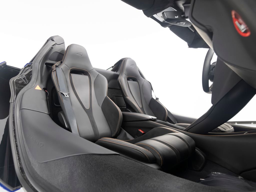 Used 2024 McLaren 750S Spider photo 32