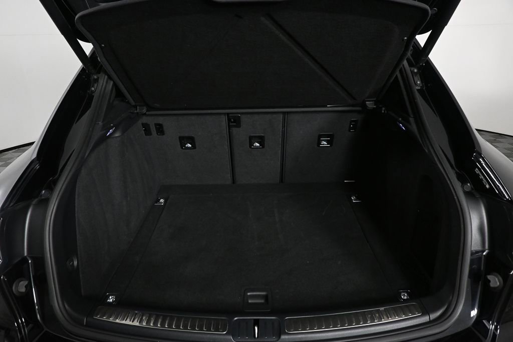 2024 Porsche Macan S