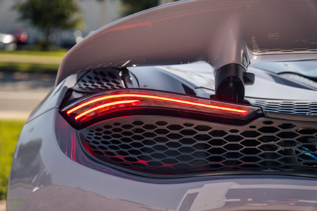 Used 2024 McLaren 750S photo 12