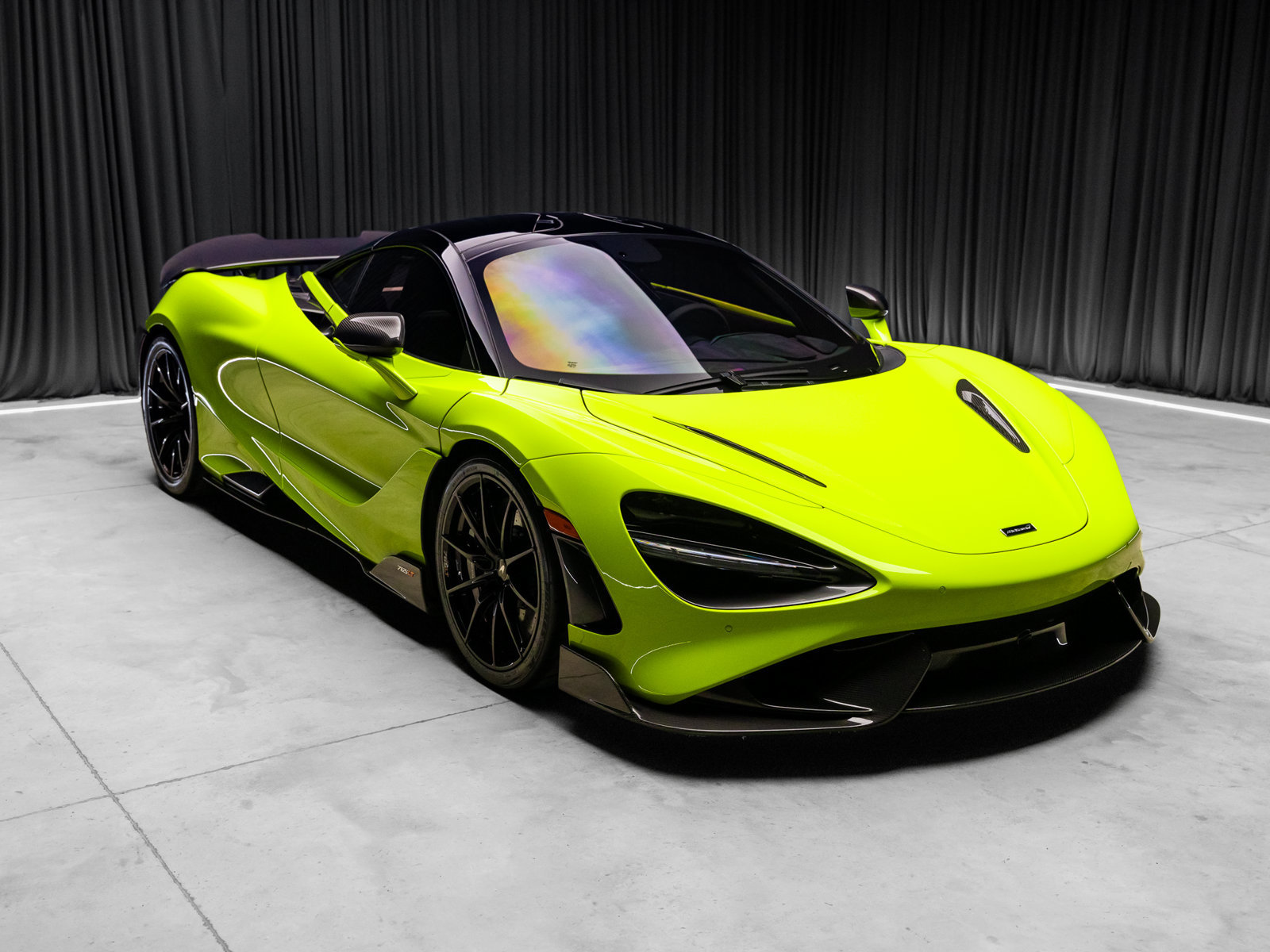 Used 2021 McLaren 765LT photo 17