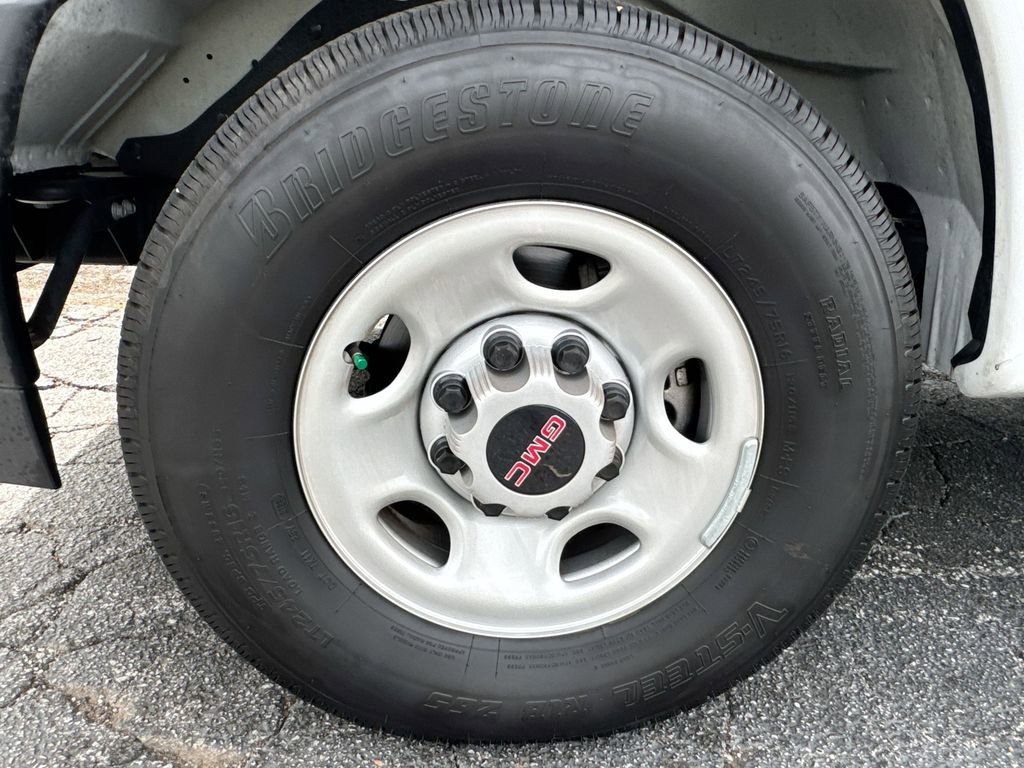 2024 GMC Savana 2500