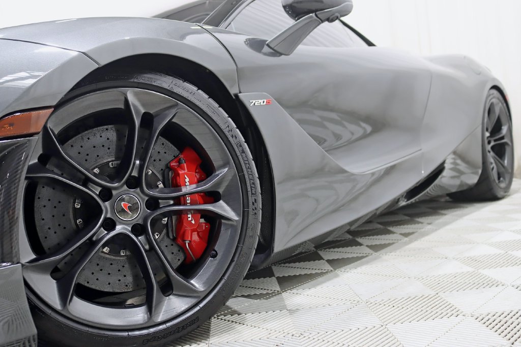 Used 2018 McLaren 720S Performance photo 6