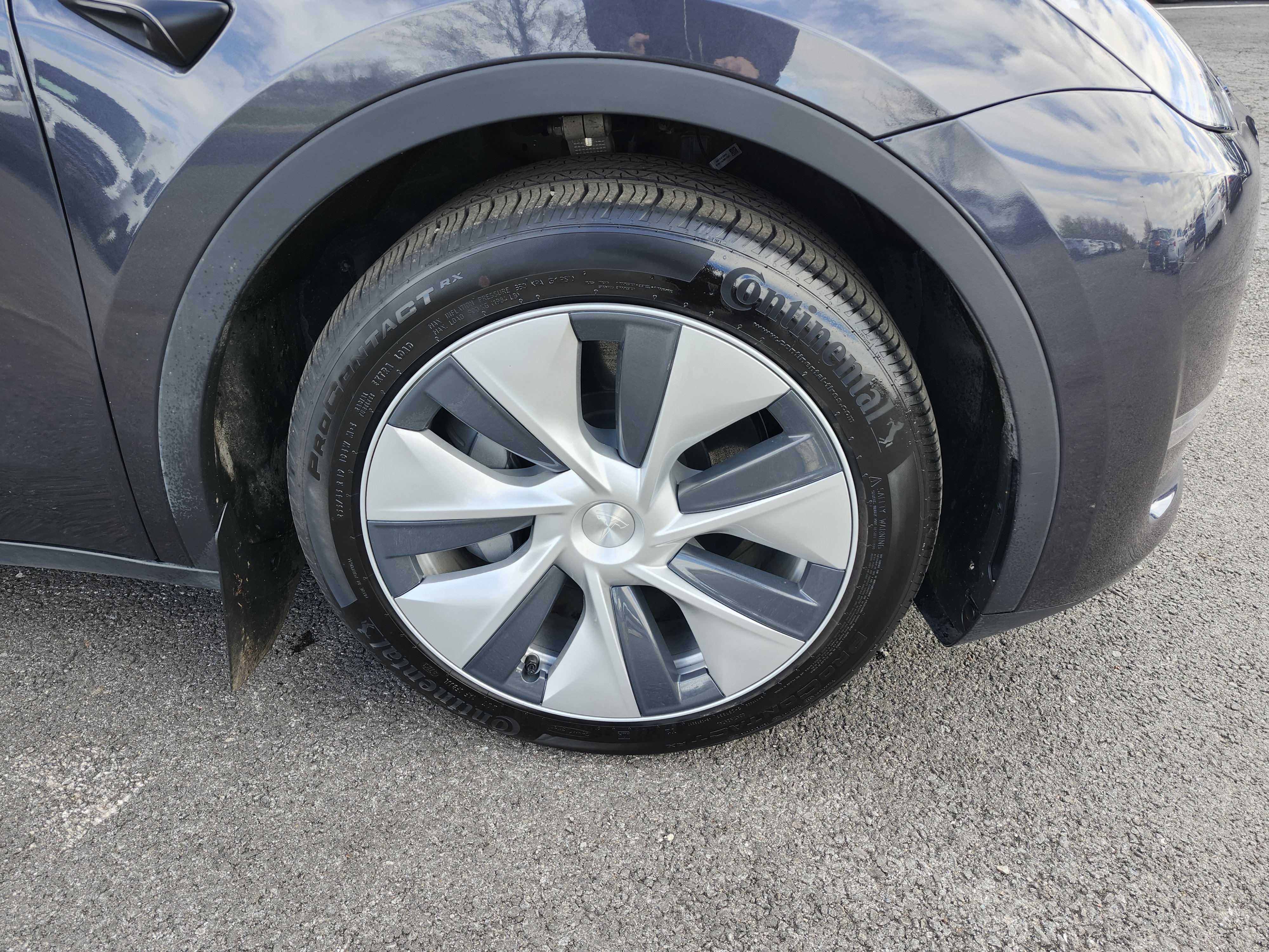 2024 Tesla Model Y Long Range